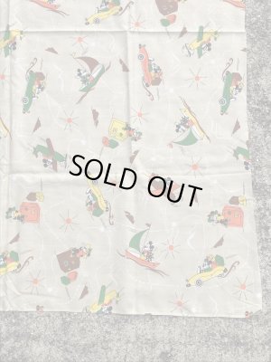 60~70年代頃の乗り物に乗ったミッキーマウスのビンテージの端切れ布