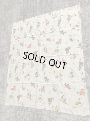 60~70年代頃の乗り物に乗ったミッキーマウスのビンテージの端切れ布