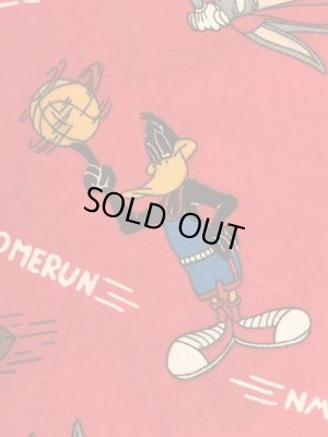 ワーナーブラザーズのルーニーテューンズのビンテージの端切れ布