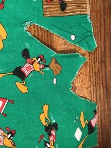 他の写真2: Looney Tunes “Daffy Duck” Cloth　ダフィーダック　ビンテージ　端切れ生地　ルーニーテューンズ　2000年代~