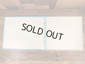 70年代のスヌーピーのビンテージのノートブック