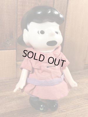 60年代のスヌーピーのルーシーのビンテージのポケットドール
