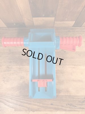 70年代のスヌーピーのビンテージのスクーターシューター