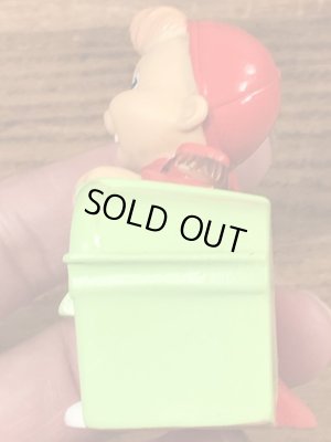 90年代のアルビンとチップマンクスのビンテージのハッピーミールトイ