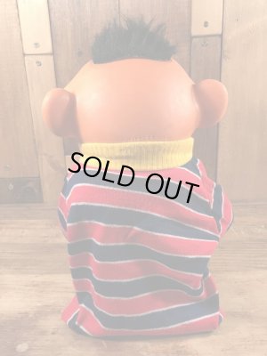 セサミストリートのアーニーのヴィンテージトイ