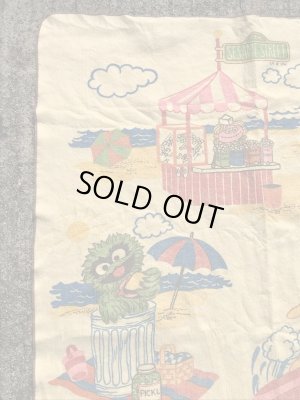 70年代のセサミストリートのヴィンテージのブランケット