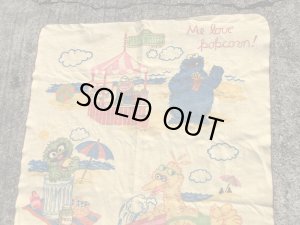 70年代のセサミストリートのヴィンテージのブランケット