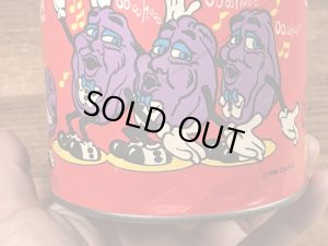 80年代のカリフォルニアレーズンのヴィンテージのTin缶