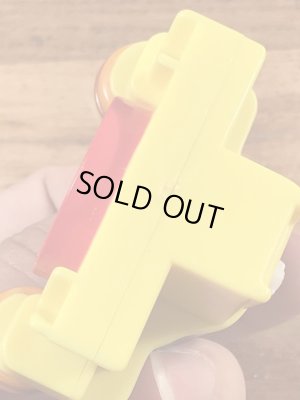 90年代のマクドナルドのハンバーグラーのヴィンテージのハッピーミールトイ