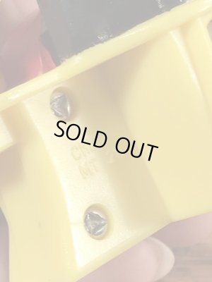 90年代のマクドナルドのハンバーグラーのヴィンテージのハッピーミールトイ