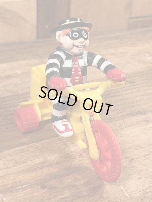 90年代のマクドナルドのハンバーグラーのビンテージのハッピーミールトイ