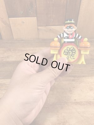 90年代のマクドナルドのハンバーグラーのヴィンテージのハッピーミールトイ