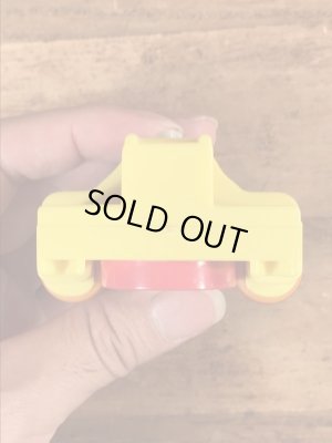 90年代のマクドナルドのハンバーグラーのヴィンテージのハッピーミールトイ