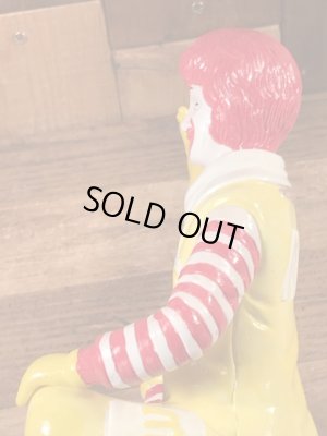 80年代のマクドナルドのロナルドのビンテージのコインバンク