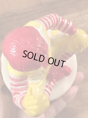 80年代のマクドナルドのロナルドのビンテージのコインバンク