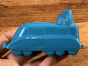 マクドナルドのフライガールのヴィンテージのおもちゃ