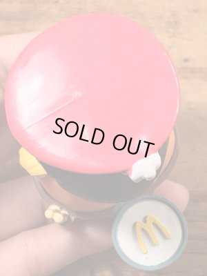 80年代のマクドナルドのマックナゲットバディーズのヴィンテージのハッピーミールトイ