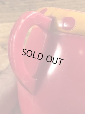 アドバタイジングキャラクターのファニーフェイスのビンテージのマグカップ