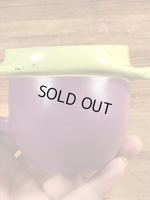 ファニーフェイスのグーフィーグレープのビンテージのマグカップ