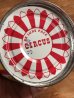 50年代のサーカスのビンテージのブリキ缶
