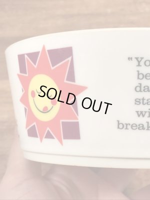 ケロッグのアドバタイジング物のビンテージのシリアルボウル