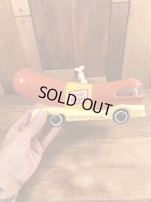 リトルオスカーメイヤーのウインナーモービルのヴィンテージのおもちゃ