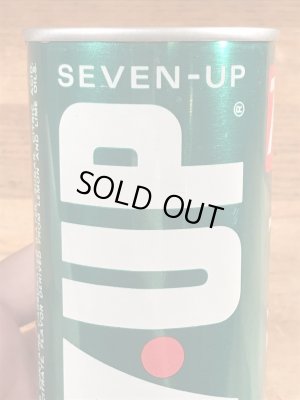 70年代の7upのビンテージのオルゴール缶