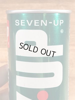 70年代の7upのビンテージのオルゴール缶