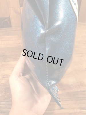 アドバタイジングキャラクターのナウガモンスターのヴィンテージのトイ