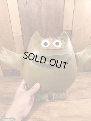 企業キャラクターのナウガモンスターのヴィンテージのトイ