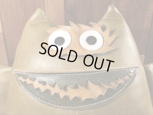 アドバタイジングキャラクターのナウガモンスターのビンテージのドール