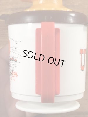 70年代のモーカウクリーマーのビンテージの容器