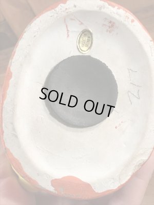 ブッシュガーデンの企業キャラクターのヴィンテージの貯金箱フィギュア