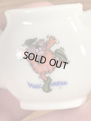 マジックマウンテントロール　ビンテージ　ミニトイチャイナティーセット　企業キャラクター　60年代