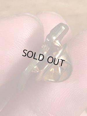 マックトラック　ビンテージ　ピンバッジ　企業キャラクター　ピンズ　70年代