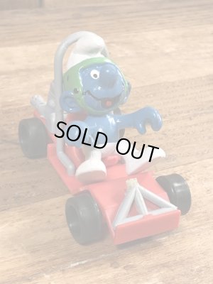 80年代頃のゴーカートに乗ったスーパースマーフのビンテージのPVCフィギュア