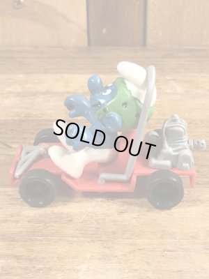 80’sのゴーカートに乗ったスーパースマーフのヴィンテージのPVC製フィギュア