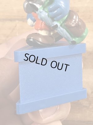 80’sのゴルフをしているスマーフのヴィンテージのPVC製フィギュア