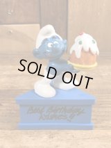 Schleich Smurf “Birthday Cake” PVC Figure　スマーフ　ビンテージ　PVCフィギュア　台座付き　80年代