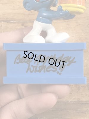 80’sのケーキを持ったスマーフのヴィンテージPVC製フィギュア