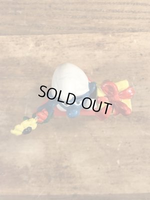 70年代頃のプレゼントを持ったスマーフのビンテージのPVCフィギュア