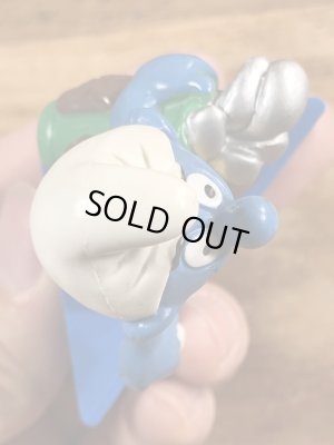 80年代頃のゴルフをしているスマーフのビンテージのPVCフィギュア