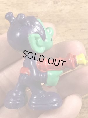 80年代頃の光線銃を持ったアストロスニックのビンテージのPVCフィギュア