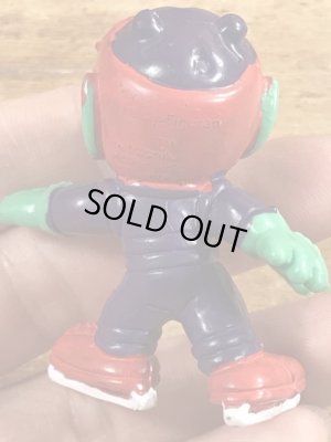 80年代頃のアイススケートをしているアストロスニックのビンテージのPVCフィギュア