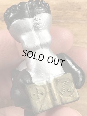 80’sの寝ながら本を読んでいるアストロスニックのヴィンテージのPVC製フィギュア