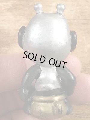 80年代頃のトイレをしているアストロスニックのビンテージのPVCフィギュア