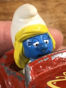 他の写真1: The Ertl Smurf “Smurfette” Digest Minicar　スマーフェット　ビンテージ　ミニカー　スマーフ　80年代