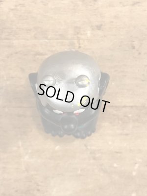 80年代頃のトイレをしているアストロスニックのビンテージのPVCフィギュア