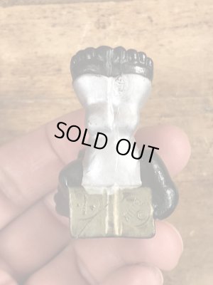 80’sの寝ながら本を読んでいるアストロスニックのヴィンテージのPVC製フィギュア