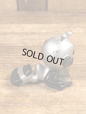 80年代頃の寝ながら本を読んでいるアストロスニックのビンテージのPVCフィギュア